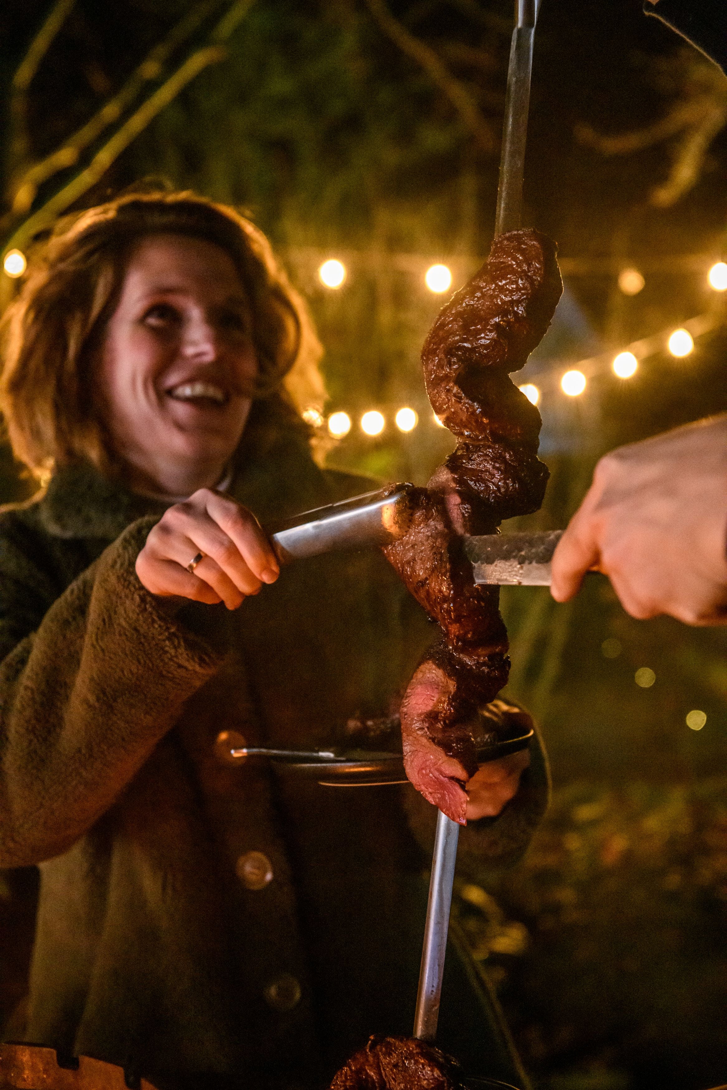 Forged Churrasco Olive Spies V-vorm 60cm